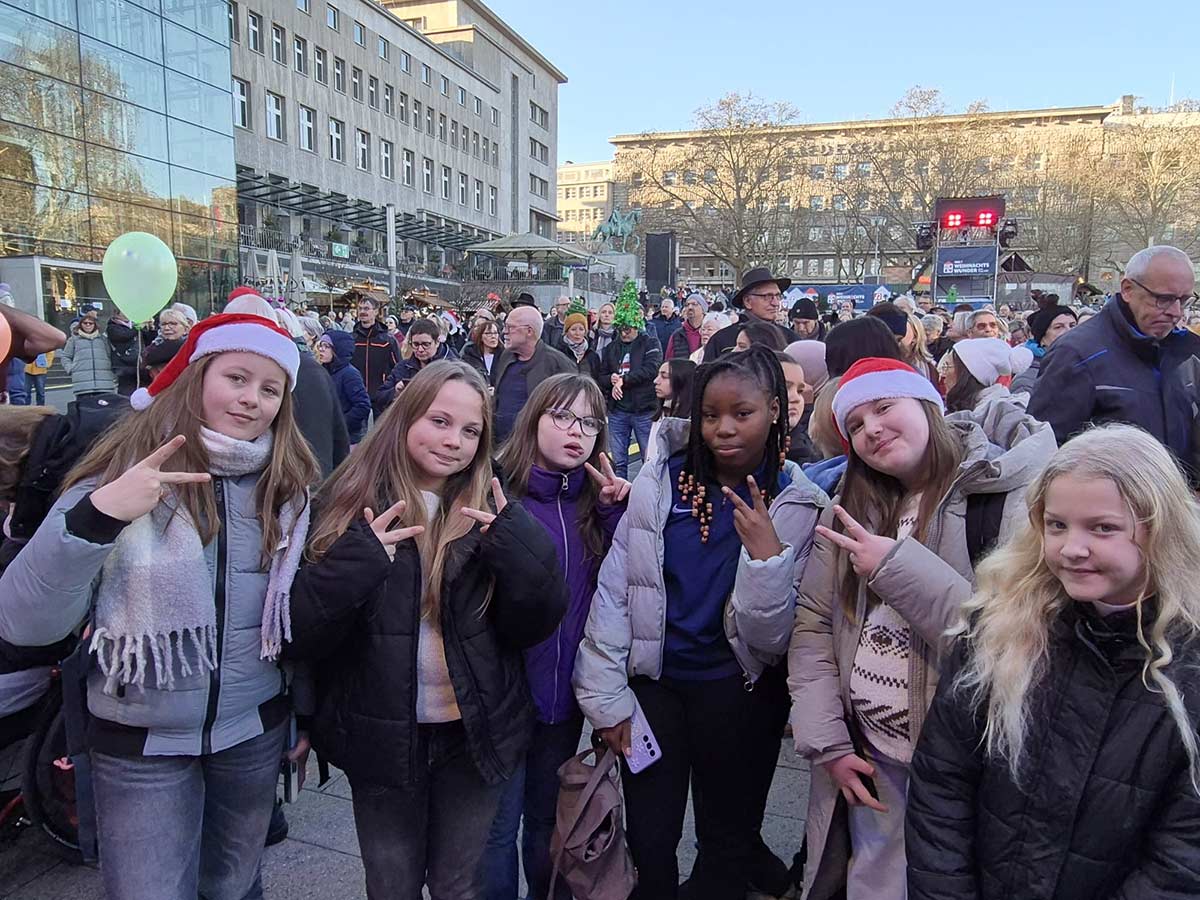 Realschule Heinsberg engagiert sich für Menschen in Not