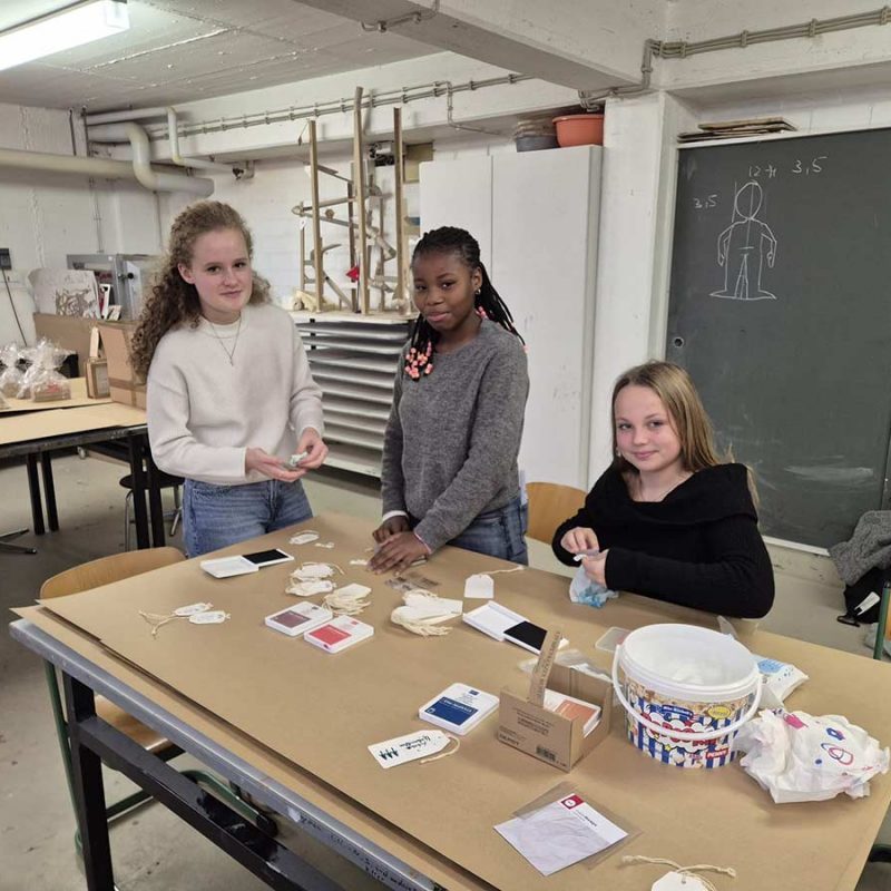 Realschule Heinsberg engagiert sich für Menschen in Not